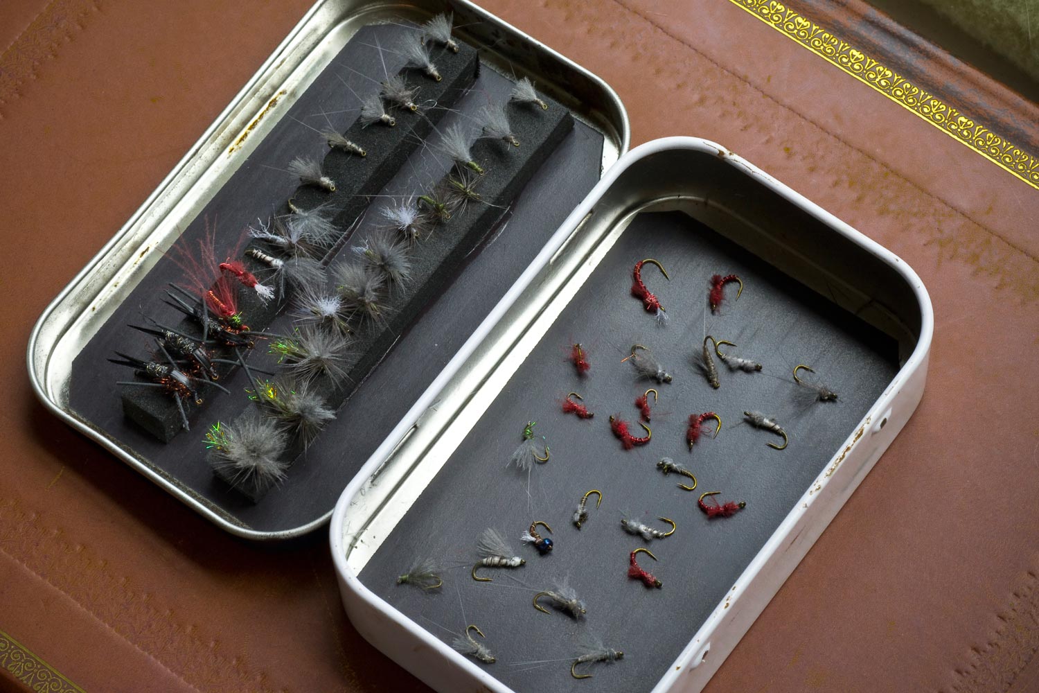 Details about   Slim Waterproof Magnetic Backeds Fishing Fly Box Flies Hooks Keeping Tackle Box 